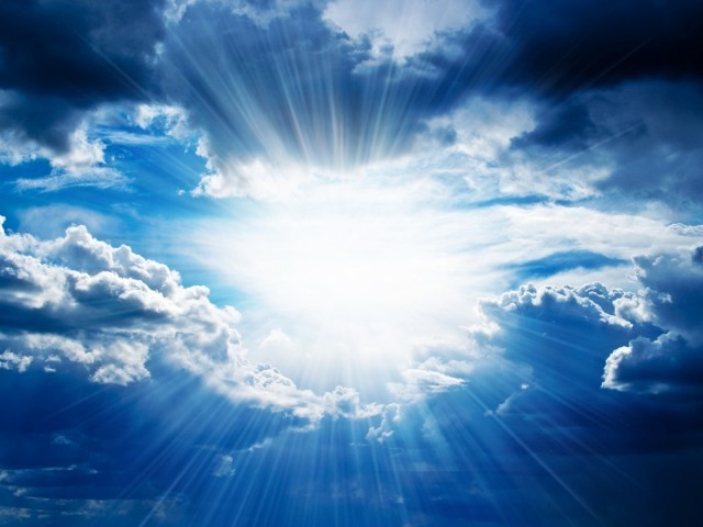 blue-sky-and-white-clouds-high-definition-green-sky-640x480