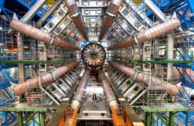 El Premio especial del Jurado consistirá en una visita al CERN en Ginebra