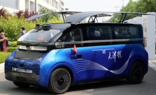 El Tianjín, coche supuestamente alimentado exclusivamente con energía solar.