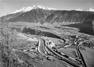 https://es.wikipedia.org/wiki/T%C3%BAnel_del_Simplon